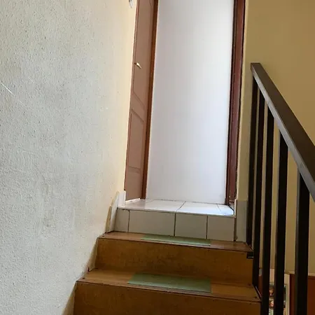 Hotel apartamentowy Whitehouse 3*