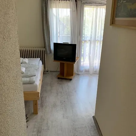 Hotel apartamentowy Whitehouse