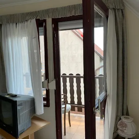 Apart Otel Whitehouse