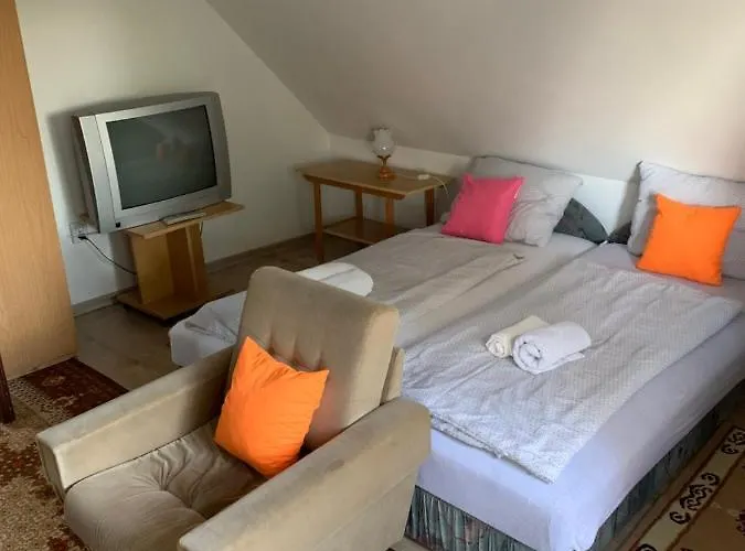 Whitehouse 3* Альшоэрш